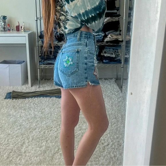 Vintage 90’s Nada Nuff Embroidered Denim Shorts - Picture 10 of 11